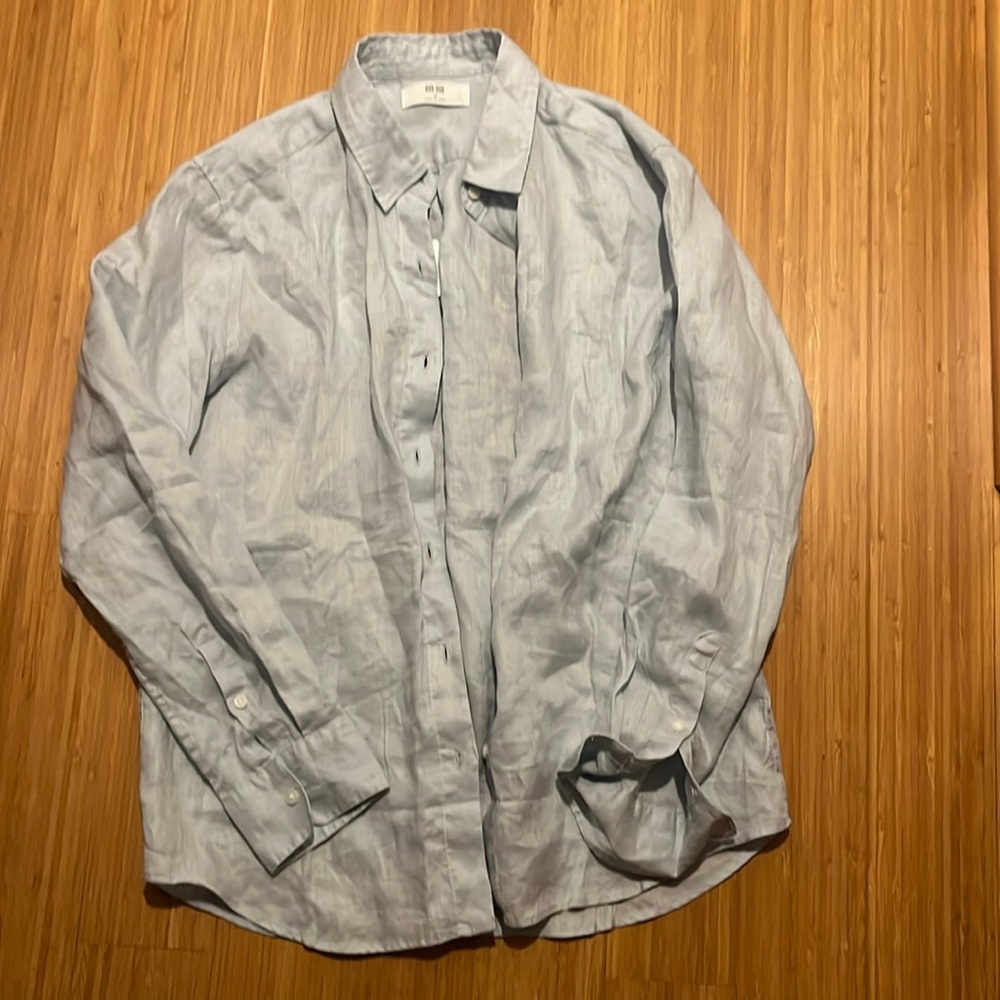 Uniqlo BNWT light blue long sleeve button down size M 100% linen